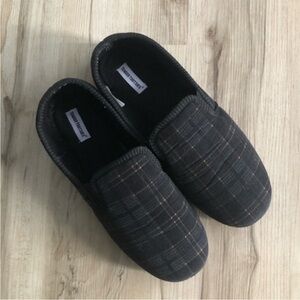 Tender Tootsies Stylish Black Plaid Men's Loafer Slippers
